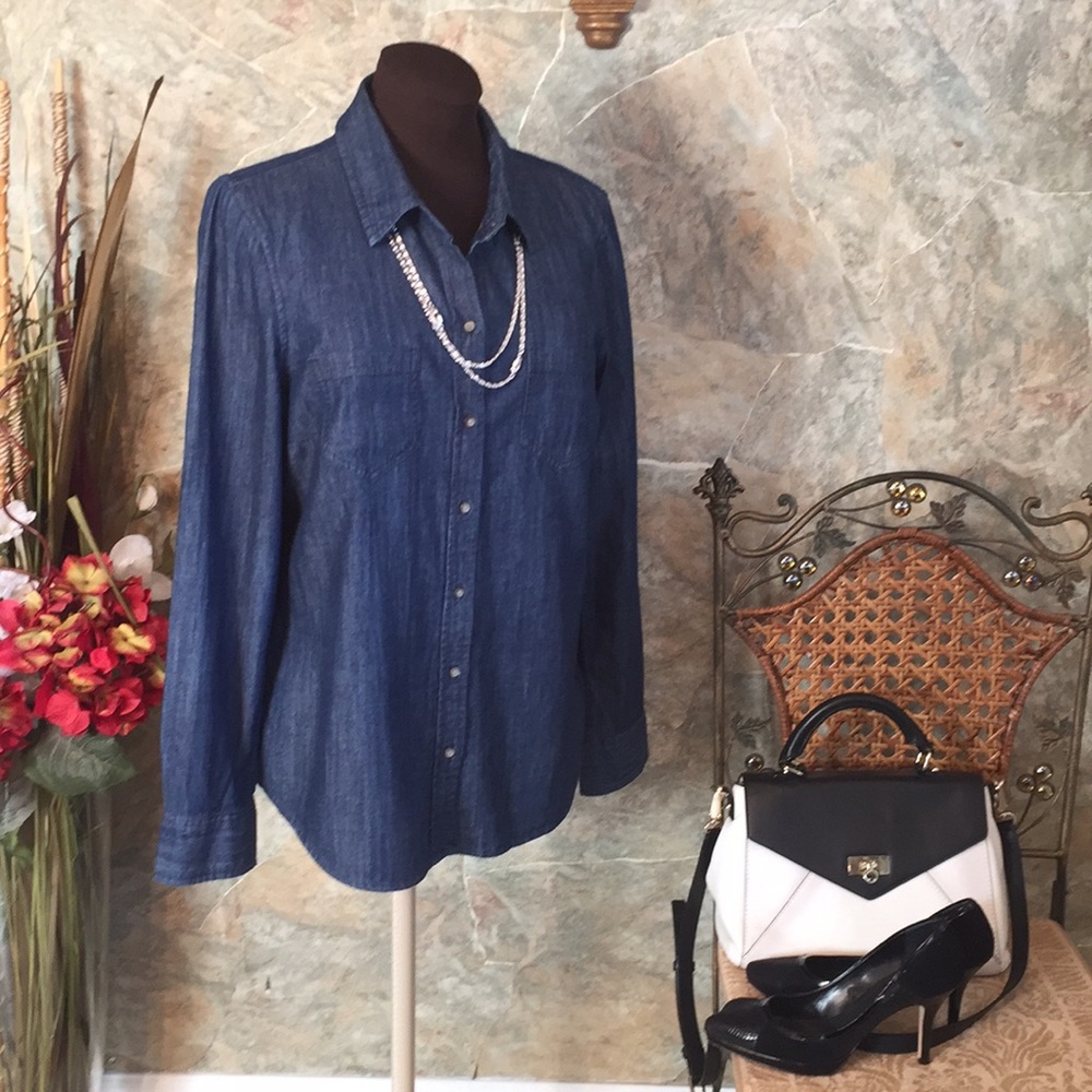 Gap boyfriend 🌹 button up shirt blouse top tunic